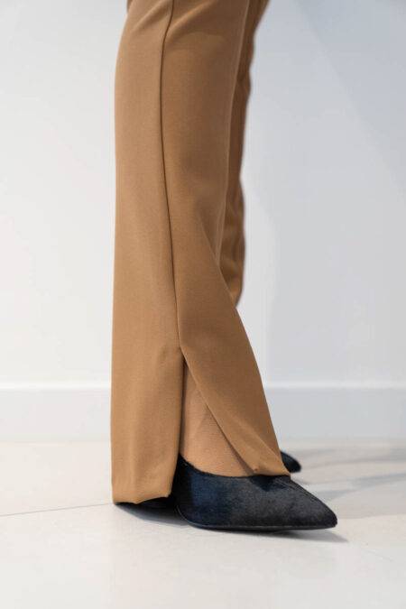 Pantaloni con tasche a filetto e spacco SOLOTRE