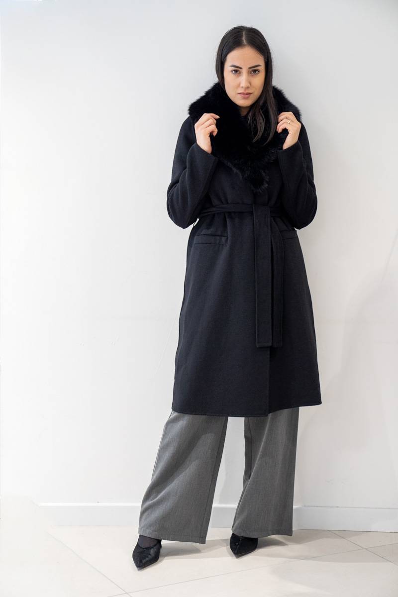 Cappotto vestaglia collo eco pelliccia Nitia (7) Cappotto vestaglia collo eco pelliccia Nitia (7)