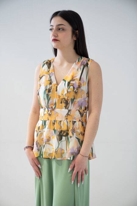 Top scollo a V in fantasia floreale Diana Gallesi (2)