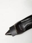 Décolleté con patta Ovyé