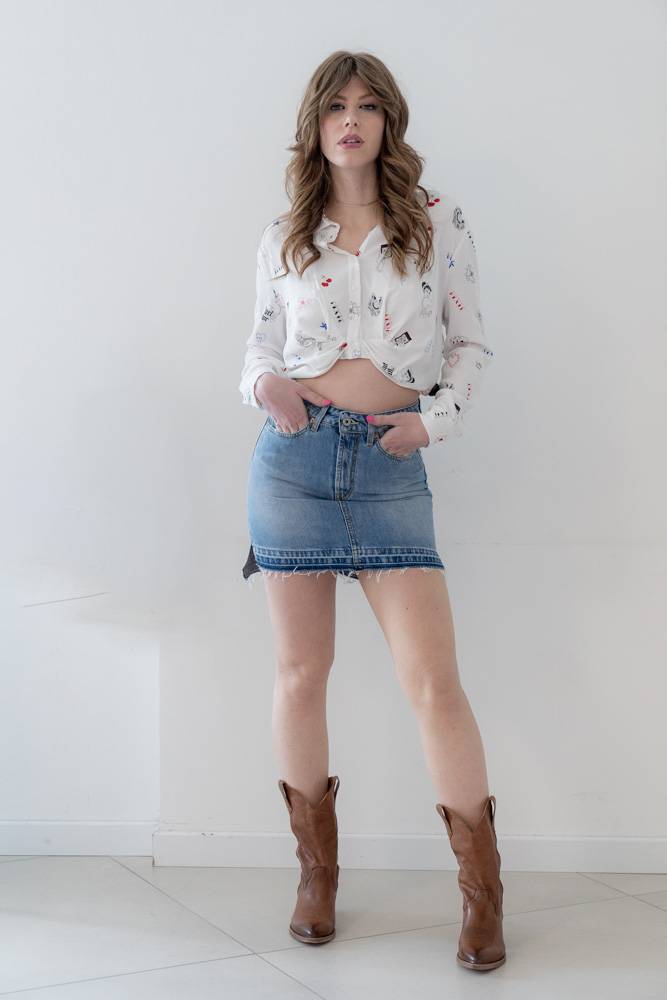 Giacca Di Jeans Donna Stampa Leopardo - Modello Classico Con Risvolto E Sfrangiature - Casual Chic