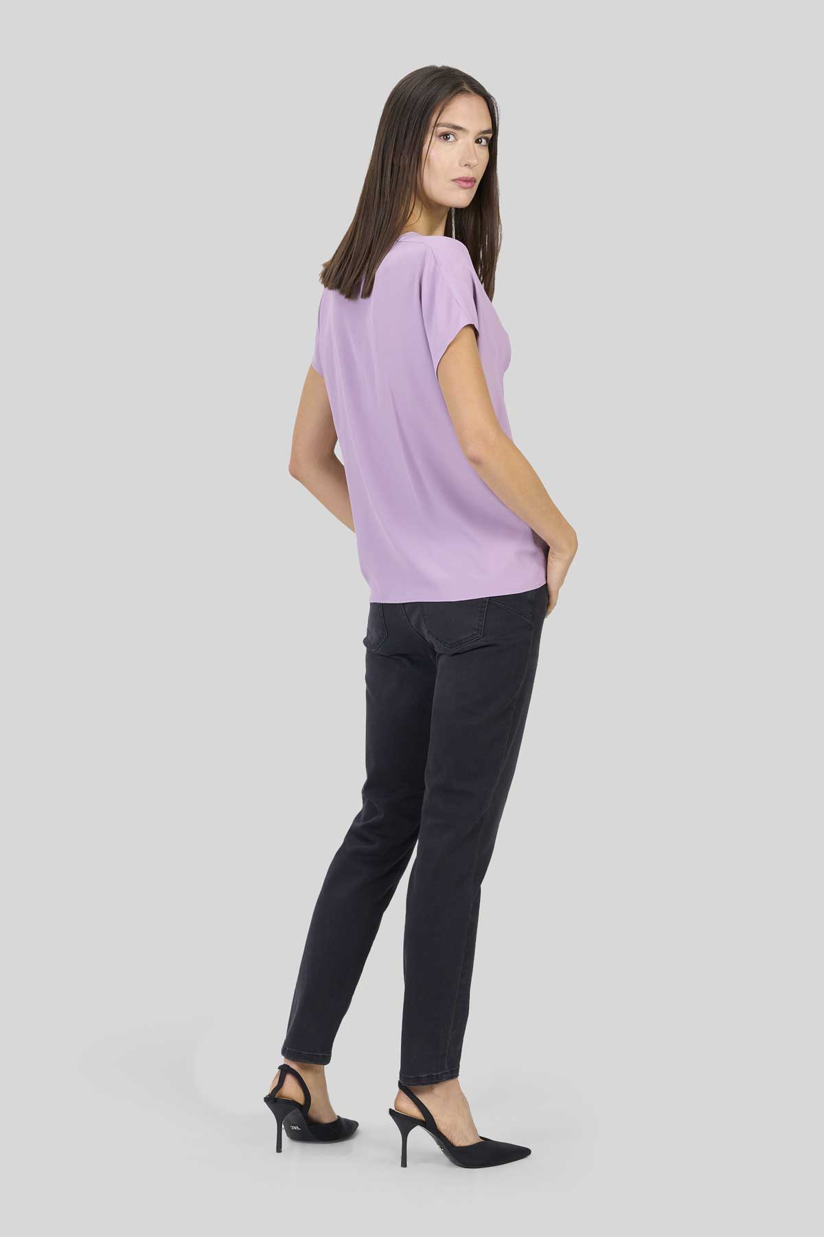 Blusa in crepe de chine Caractére glicine1 Blusa in crepe de chine Caractére glicine1