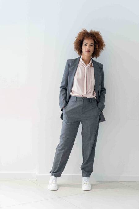 Pantalone regular con tasche francesi SOLOTRE (1)