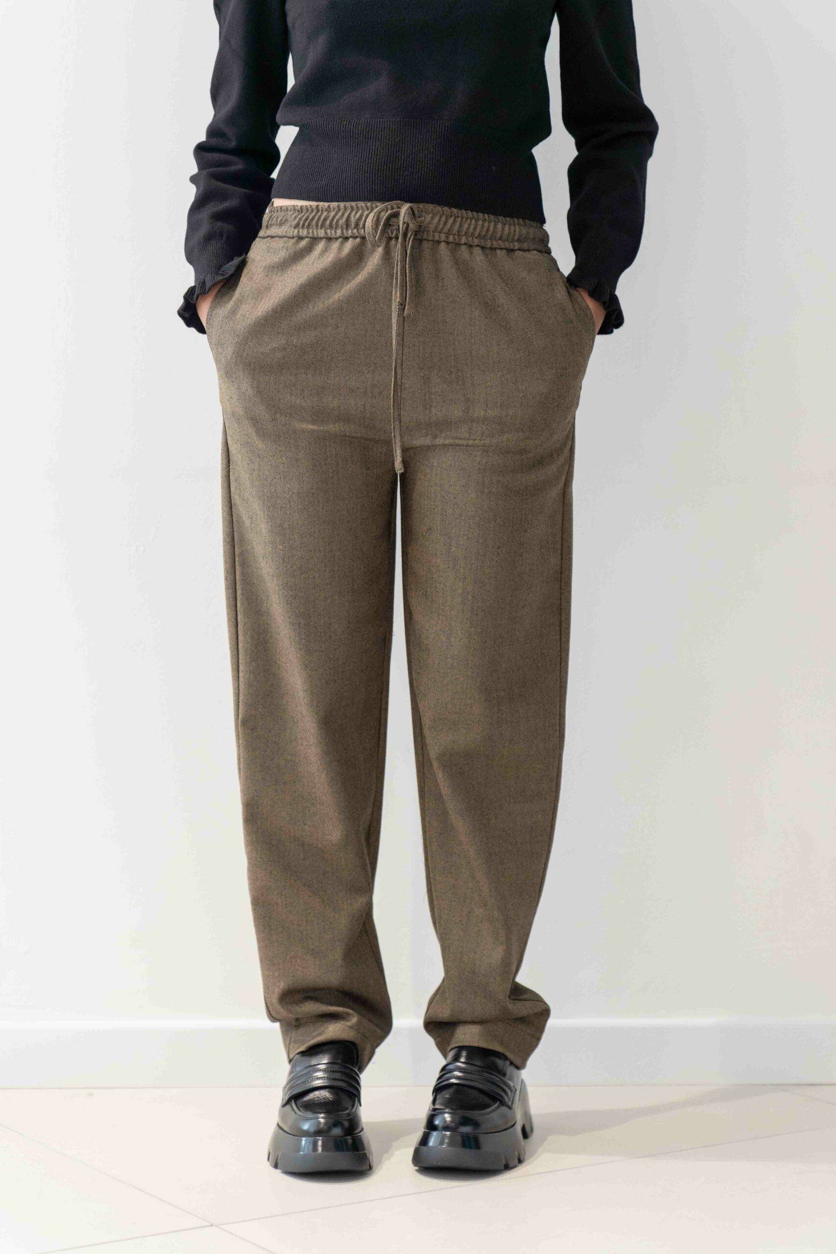 Pantaloni con coulisse micro spigato SOLOTRE (4) Pantaloni con coulisse micro spigato SOLOTRE (4)