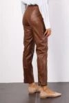 Pantaloni stretti in ecopelle Jijil