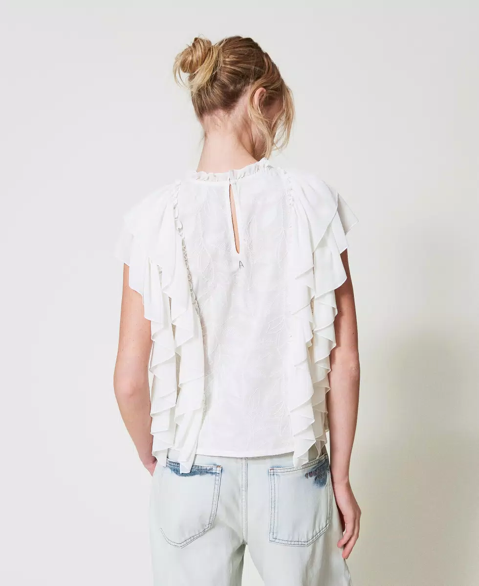 Blusa in mussola con volant e ricamo Twinset Actitude3 Blusa in mussola con volant e ricamo Twinset Actitude3
