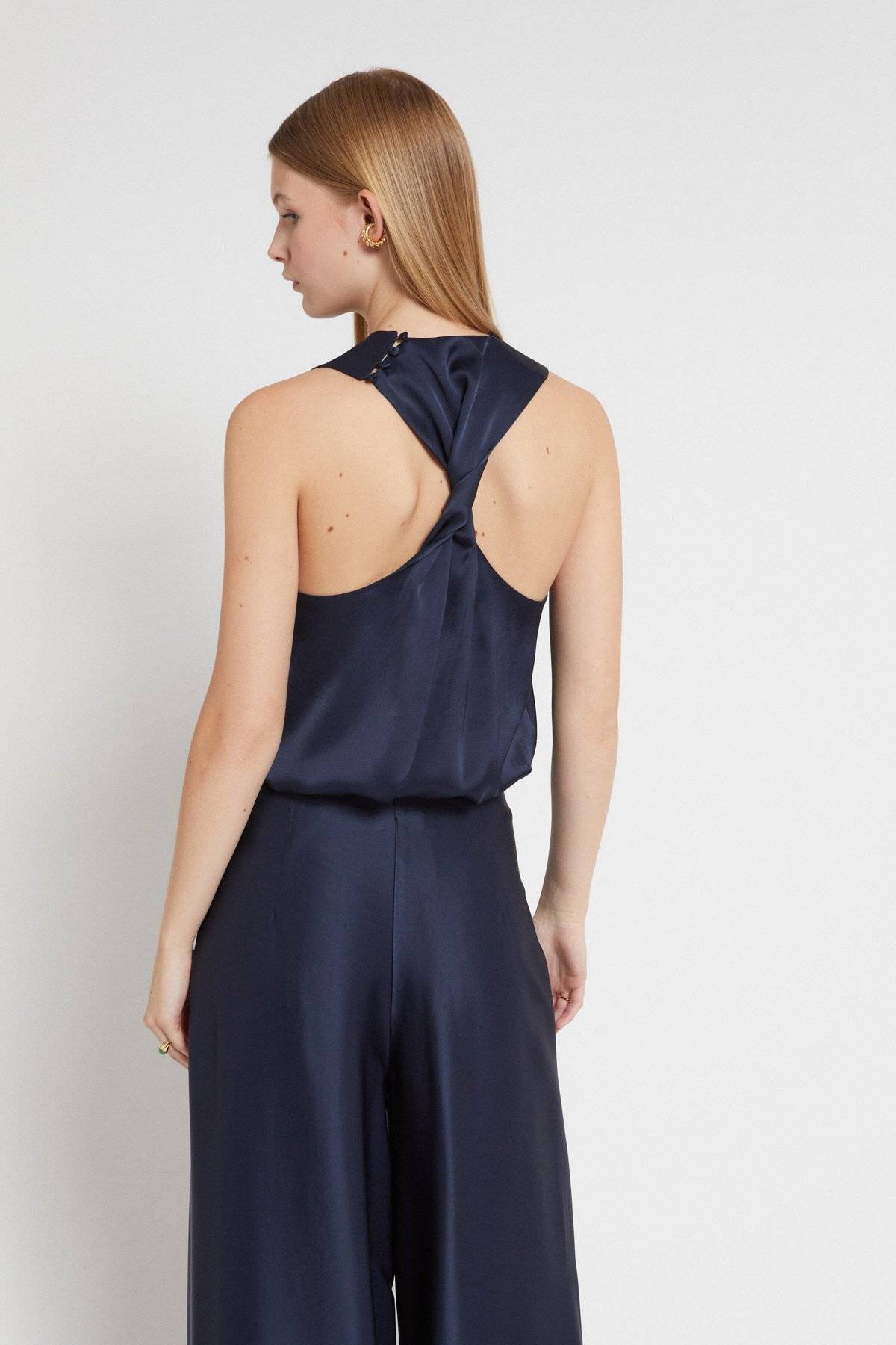 Top in viscosa con nodo Ottod’Ame 6 Top in viscosa con nodo Ottod'Ame 6
