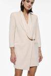 Abito blazer con spilla in metallo Imperial 1