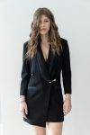 Abito blazer con spilla in metallo Imperial 1
