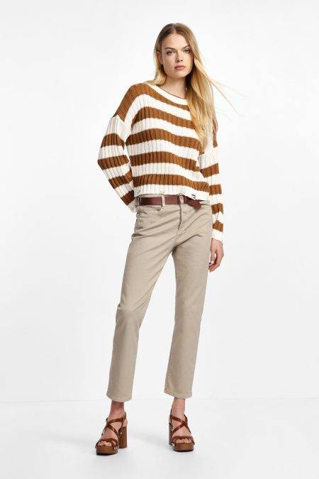 Pantaloni a sigaretta con cintura 1