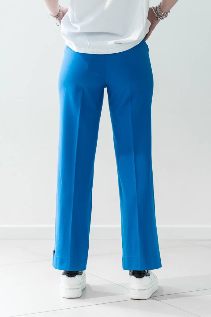 Pantaloni flare in Punto Milano Diana Gallesi (1) Pantaloni flare in Punto Milano Diana Gallesi (1)