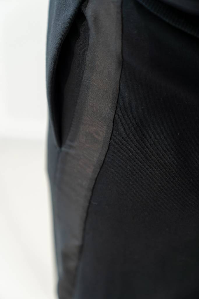 Pantaloni in felpa con inserto trasparente Jijil (5) Pantaloni in felpa con inserto trasparente Jijil (5)