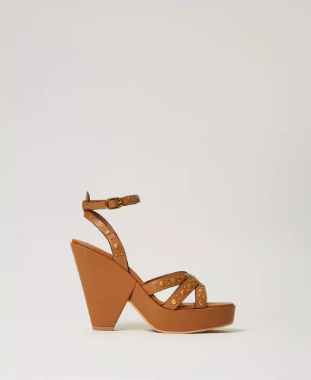 Sandali platform in pelle con borchie Twinset