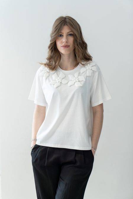 T Shirt over con fiori applicati Dixie (3)