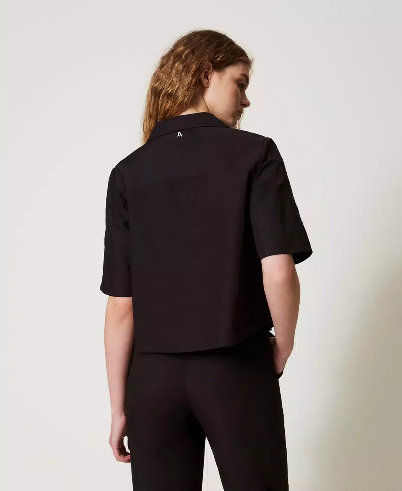Camicia cropped con ricamo Twinset Actitude3 Camicia cropped con ricamo Twinset Actitude3