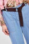 Jeans ampi con cintura decorativa Dixie