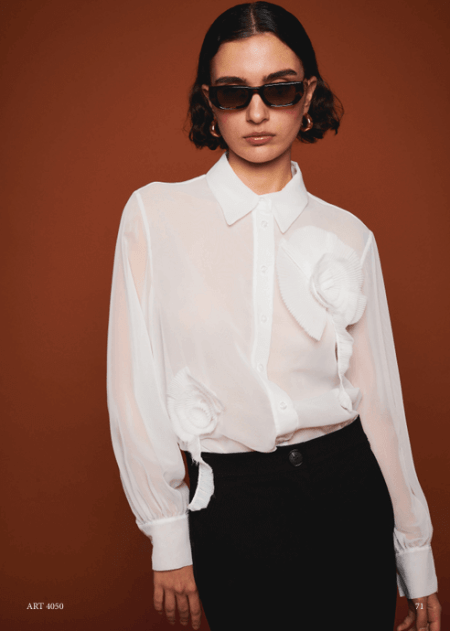 Camicia con applicazioni rose Milva.Mi
