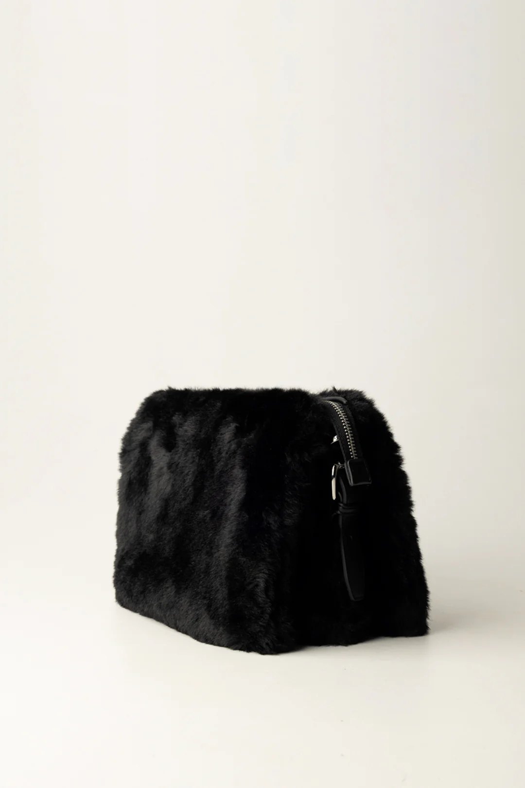 Maxi pochette in eco pelliccia Twinset 0 Maxi pochette in eco pelliccia Twinset 0