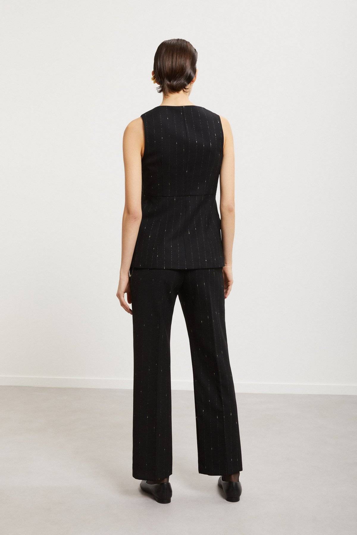 Pantalone palazzo con dettagli laminati Ottod’Ame 1 Pantalone palazzo con dettagli laminati Ottod'Ame 1