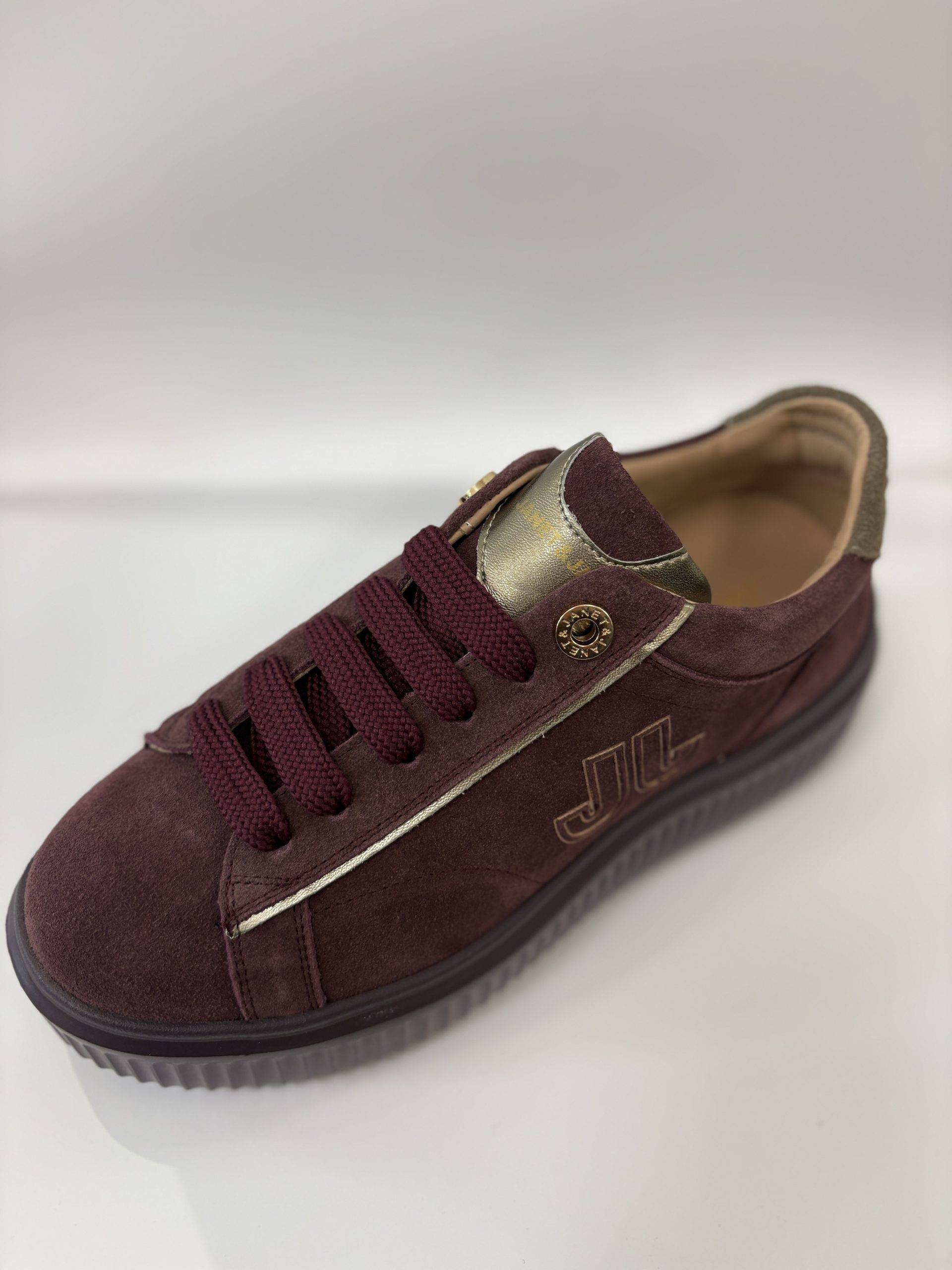 Sneakers in pelle con logo Janet & Janet (3) Sneakers in pelle con logo Janet & Janet (3)