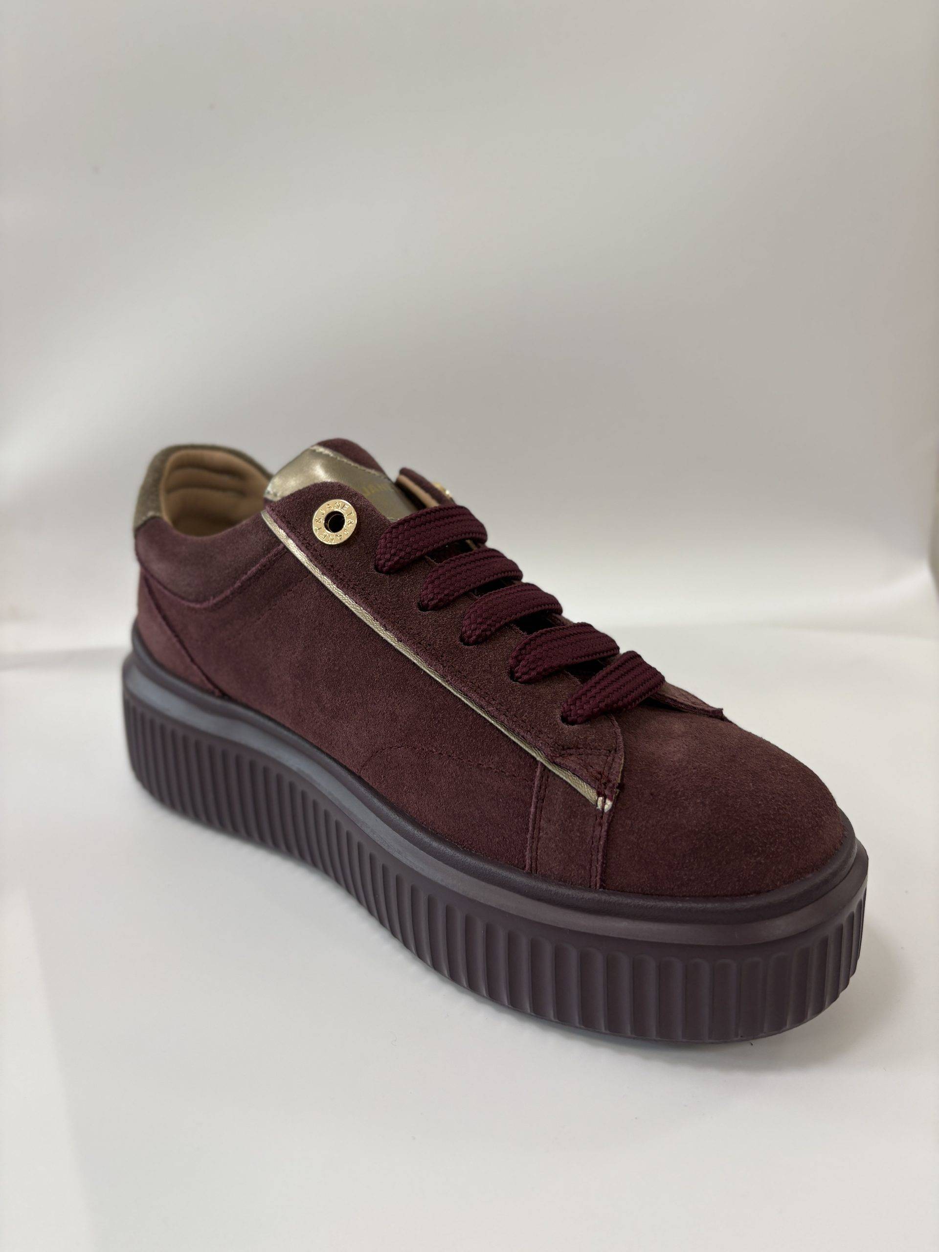 Sneakers in pelle con logo Janet & Janet (5) Sneakers in pelle con logo Janet & Janet (5)