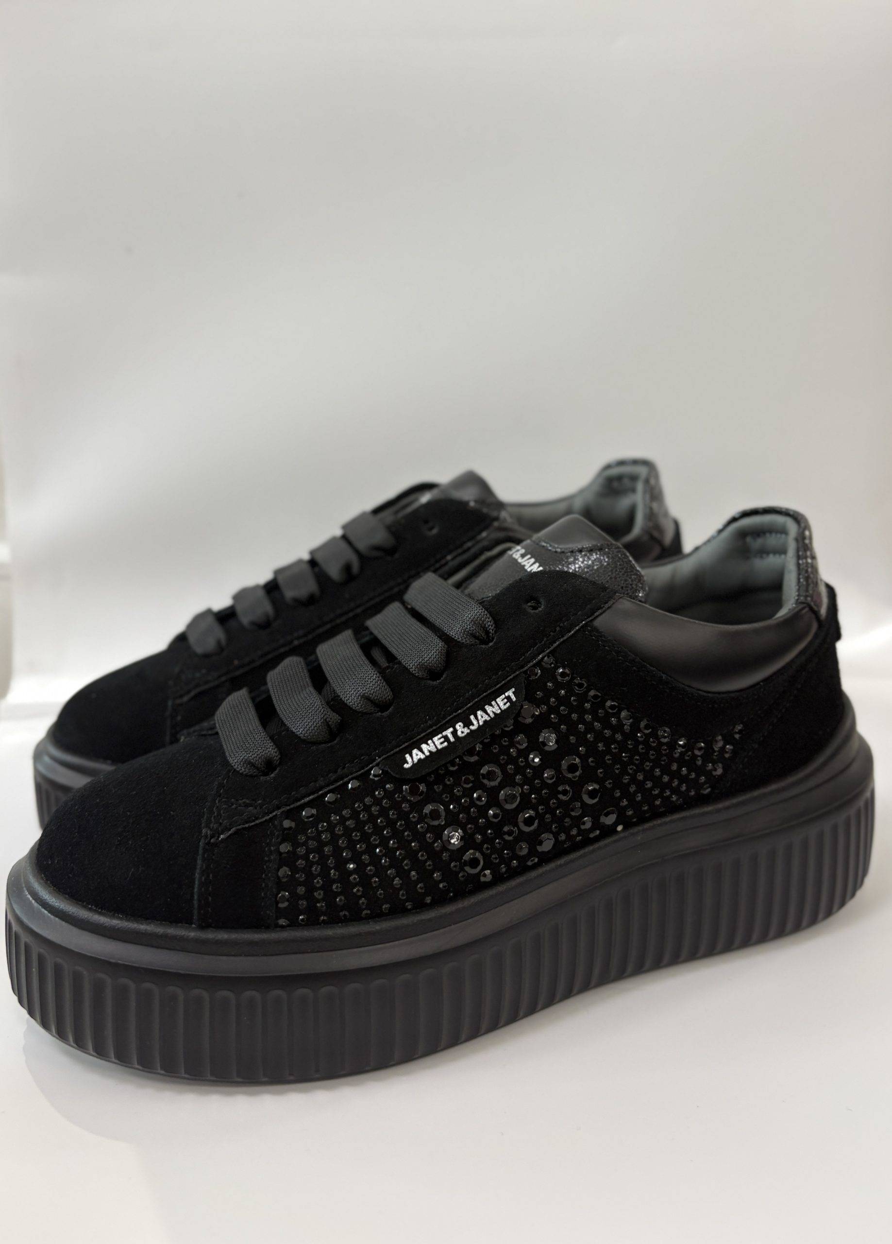 Sneakers in pelle con strass Janet & Janet (1) Sneakers in pelle con strass Janet & Janet (1)
