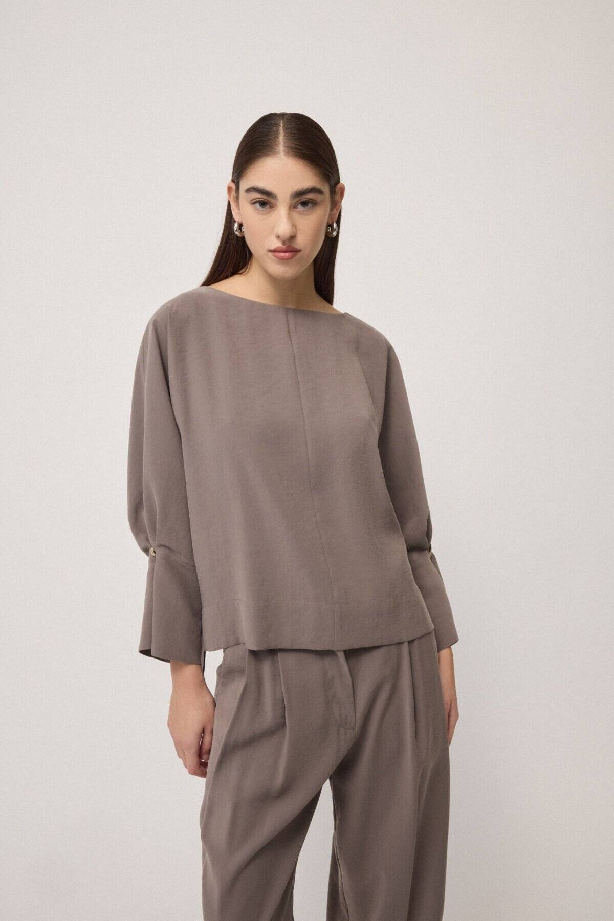 Blusa con scollo sul retro Ottod’Ame 0 Blusa con scollo sul retro Ottod'Ame 0