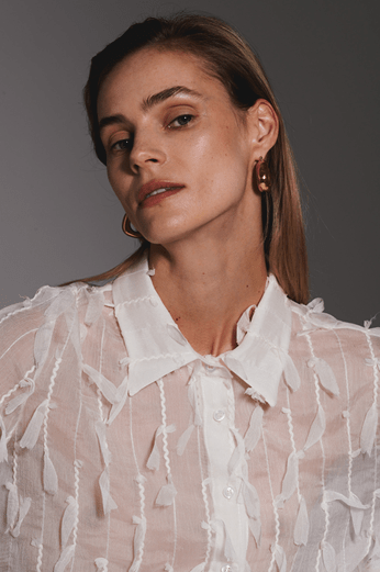 Camicia velata con applicazioni Milva.Mi 0 Camicia velata con applicazioni Milva.Mi 0