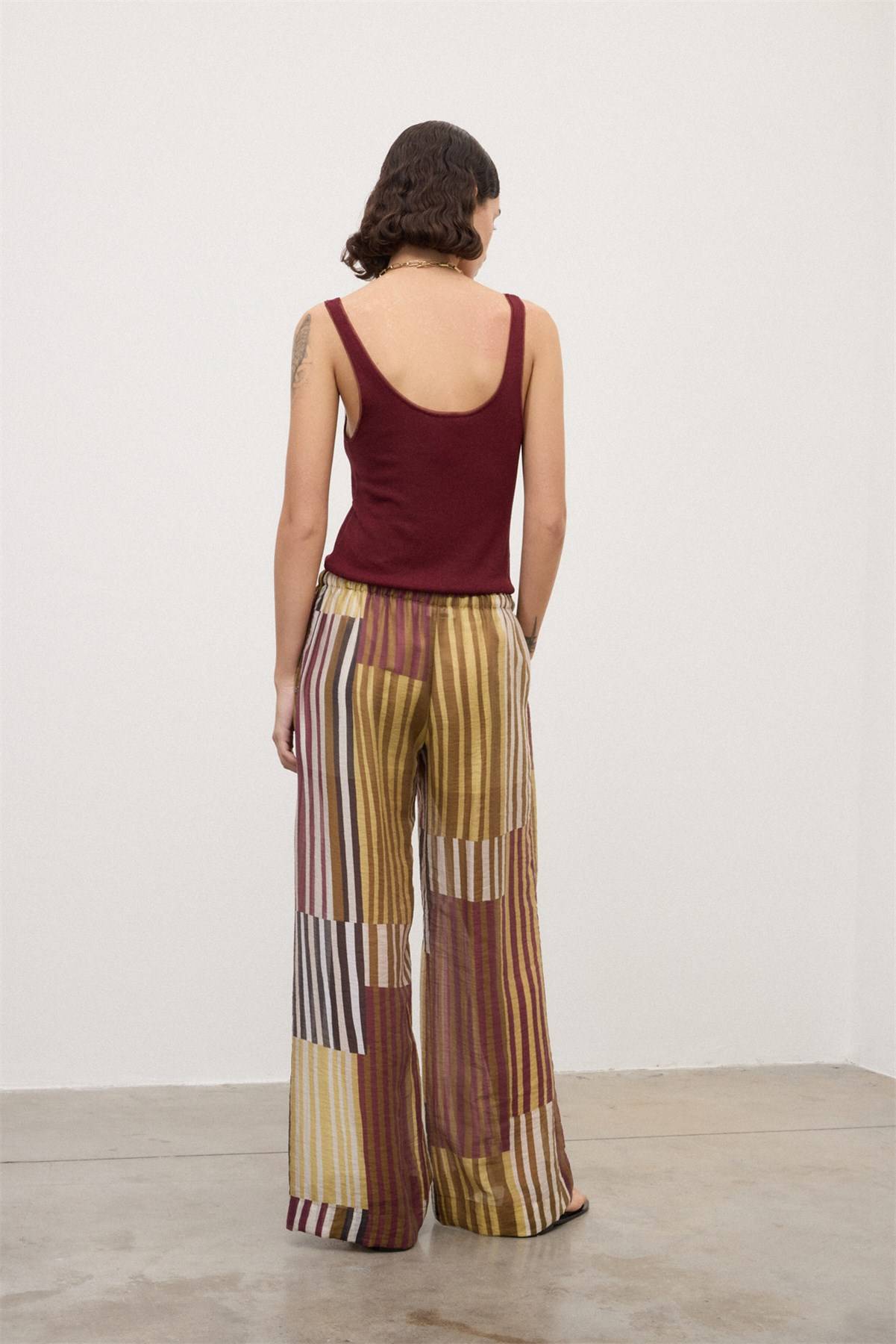 Pantaloni ampi con coulisse Ottod’Ame 1 Pantaloni ampi con coulisse Ottod'Ame 1