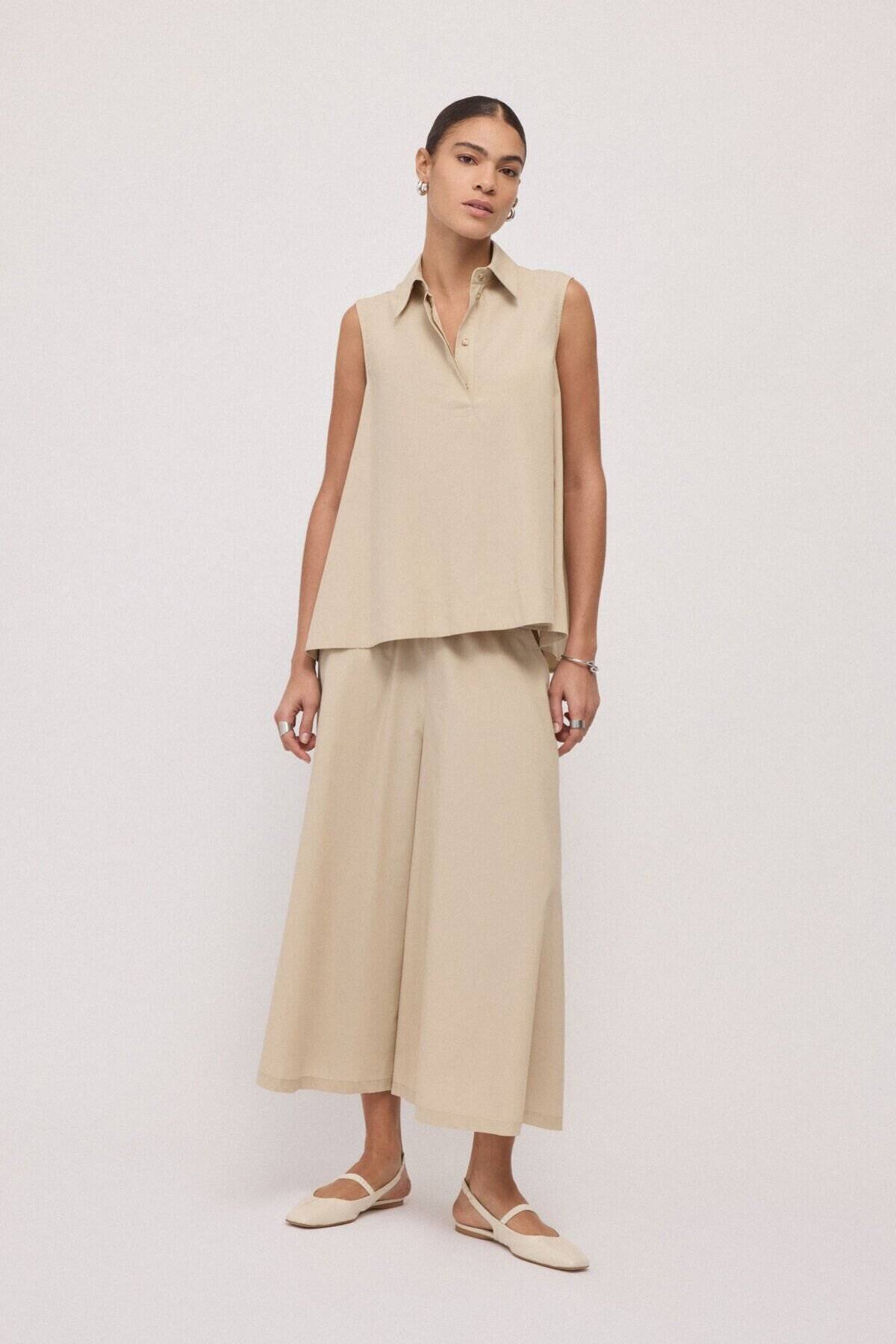Pantaloni bermuda ampi Ottod’Ame Pantaloni bermuda ampi Ottod'Ame