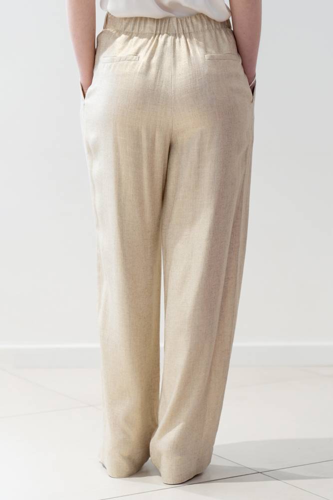 Pantaloni laminati con pinces Ottod’Ame (2) Pantaloni laminati con pinces Ottod'Ame (2)