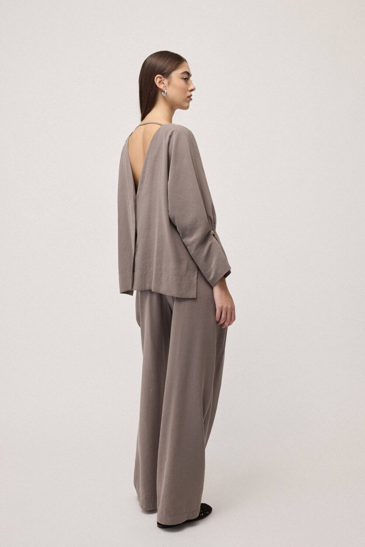 Pantaloni palazzo con pince Ottod’Ame 1 Pantaloni palazzo con pince Ottod'Ame 1