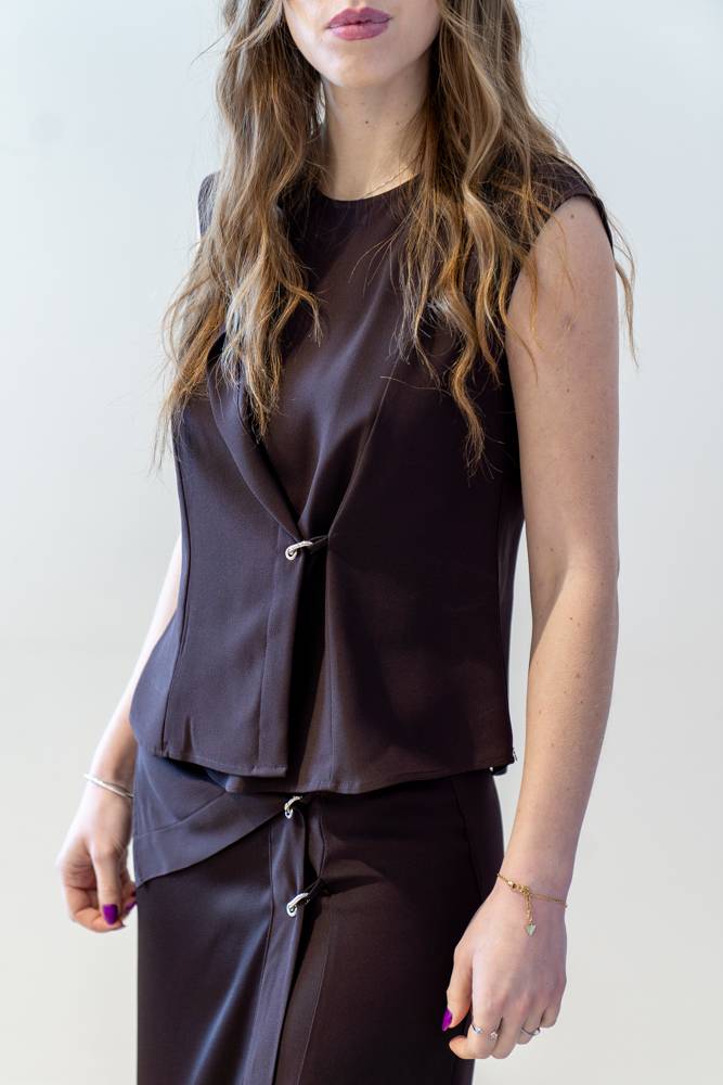 Top smanicato con anello Ottod’Ame (2) Top smanicato con anello Ottod'Ame (2)