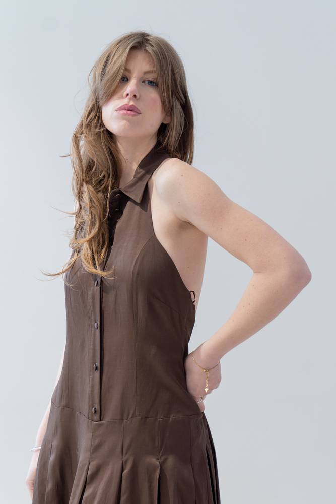 Abito halter con gonna a pieghe Milva (4) Abito halter con gonna a pieghe Milva (4)