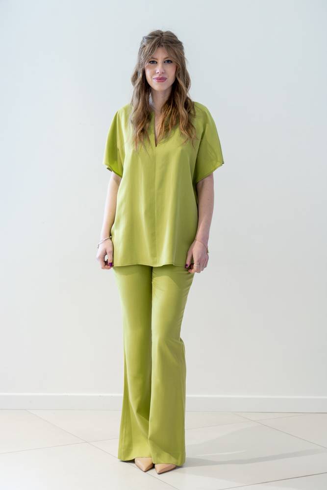 Blusa over con ricamo dietro Jijil (3) Blusa over con ricamo dietro Jijil (3)