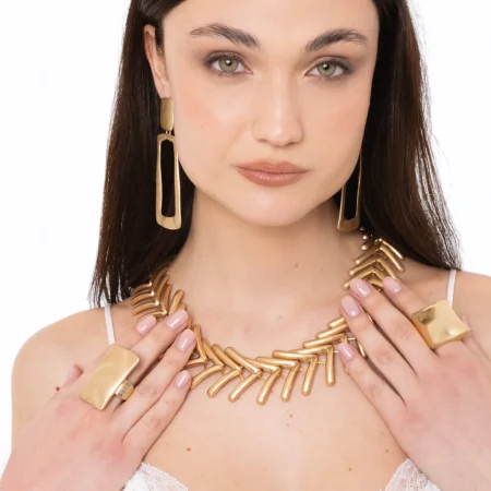 Collana girocollo con design a foglie stilizzate Mya Accessories