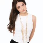 Collana lunga a tre fili con pendenti geometrici Mya Accessories