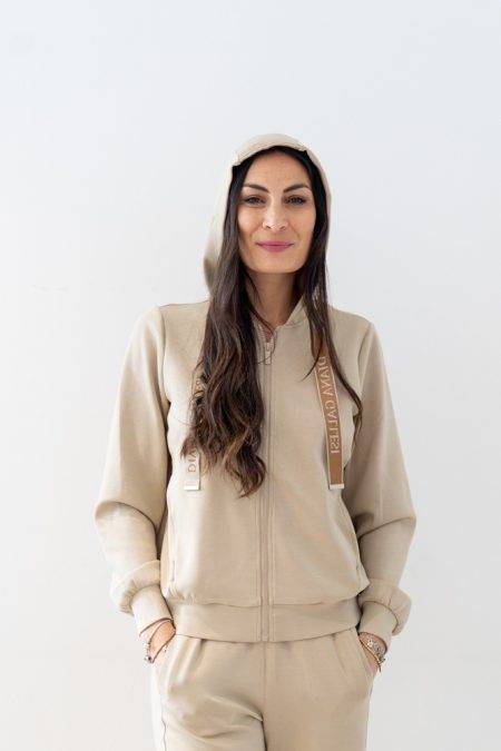 Felpa con zip e cappuccio Diana Gallesi (1)