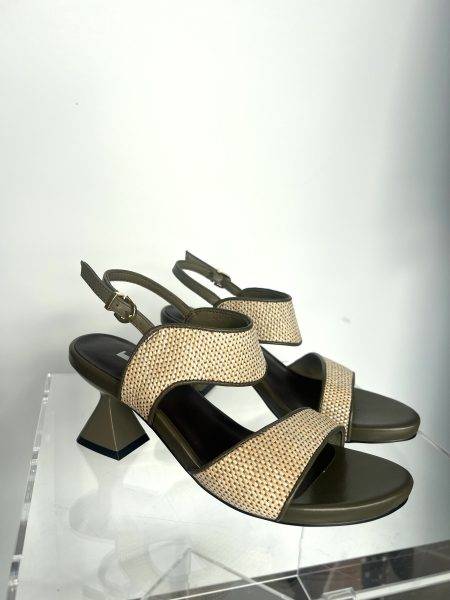 Sandalo con fasce in rafia Jeannot (2)
