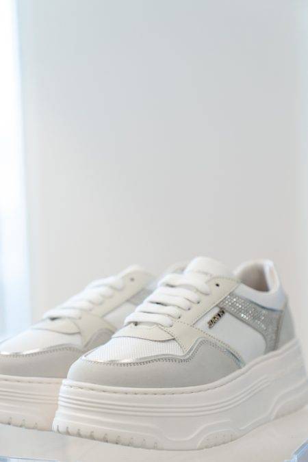 Sneakers in pelle con inserti Janet & Janet (2)