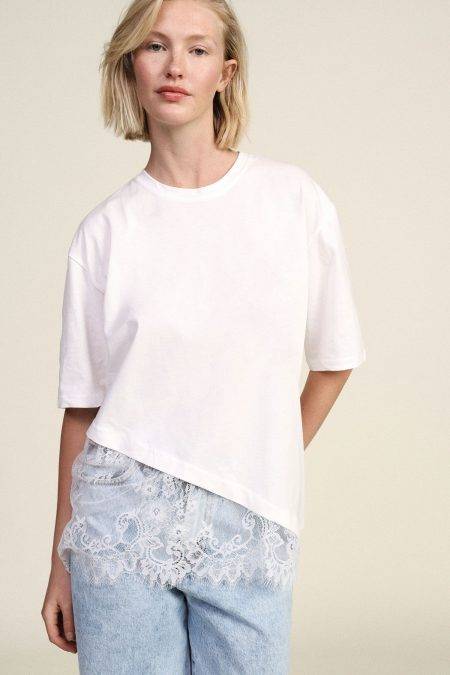 T shirt asimmetrica con bordo in pizzo Dixie