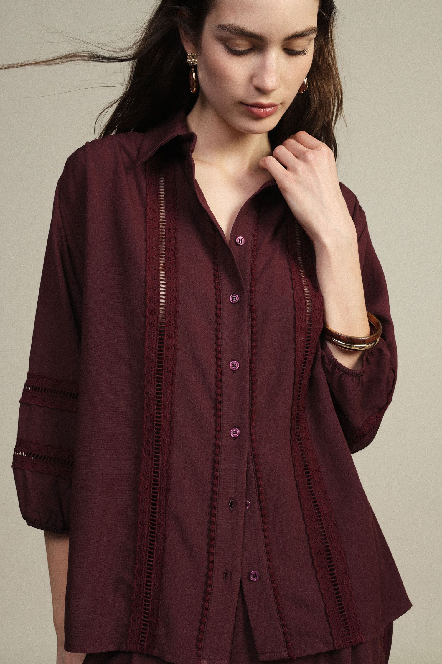 Camicia con inserti in pizzo traforato Dixie Camicia con inserti in pizzo traforato Dixie