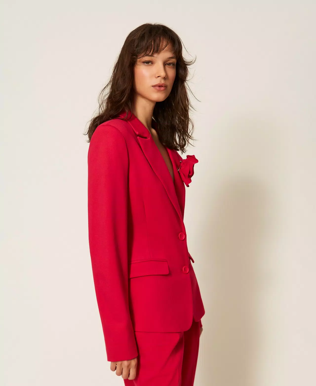 Giacca blazer con spilla a fiore Twinset Actitude 1 Giacca blazer con spilla a fiore Twinset Actitude 1