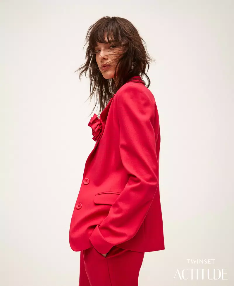 Giacca blazer con spilla a fiore Twinset Actitude Giacca blazer con spilla a fiore Twinset Actitude