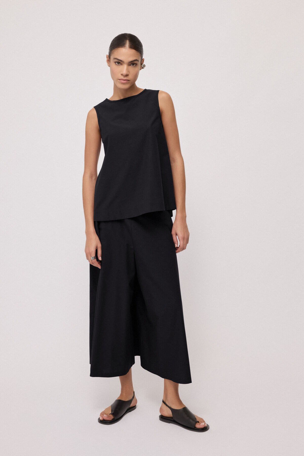 Pantaloni bermuda ampi Ottod’Ame Pantaloni bermuda ampi Ottod'Ame