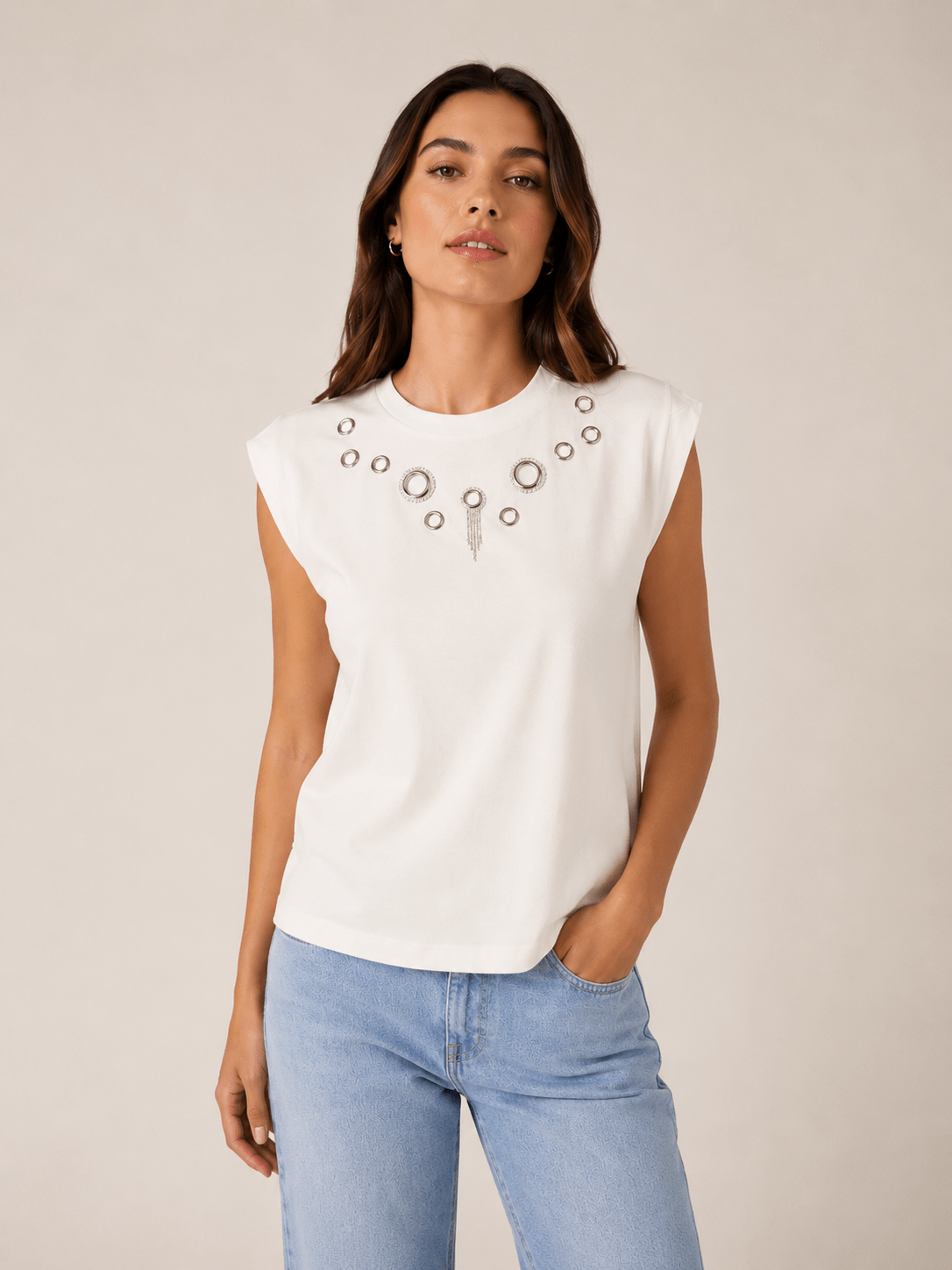 T Shirt con anelli cut out Jijil (2) T Shirt con anelli cut out Jijil (2)
