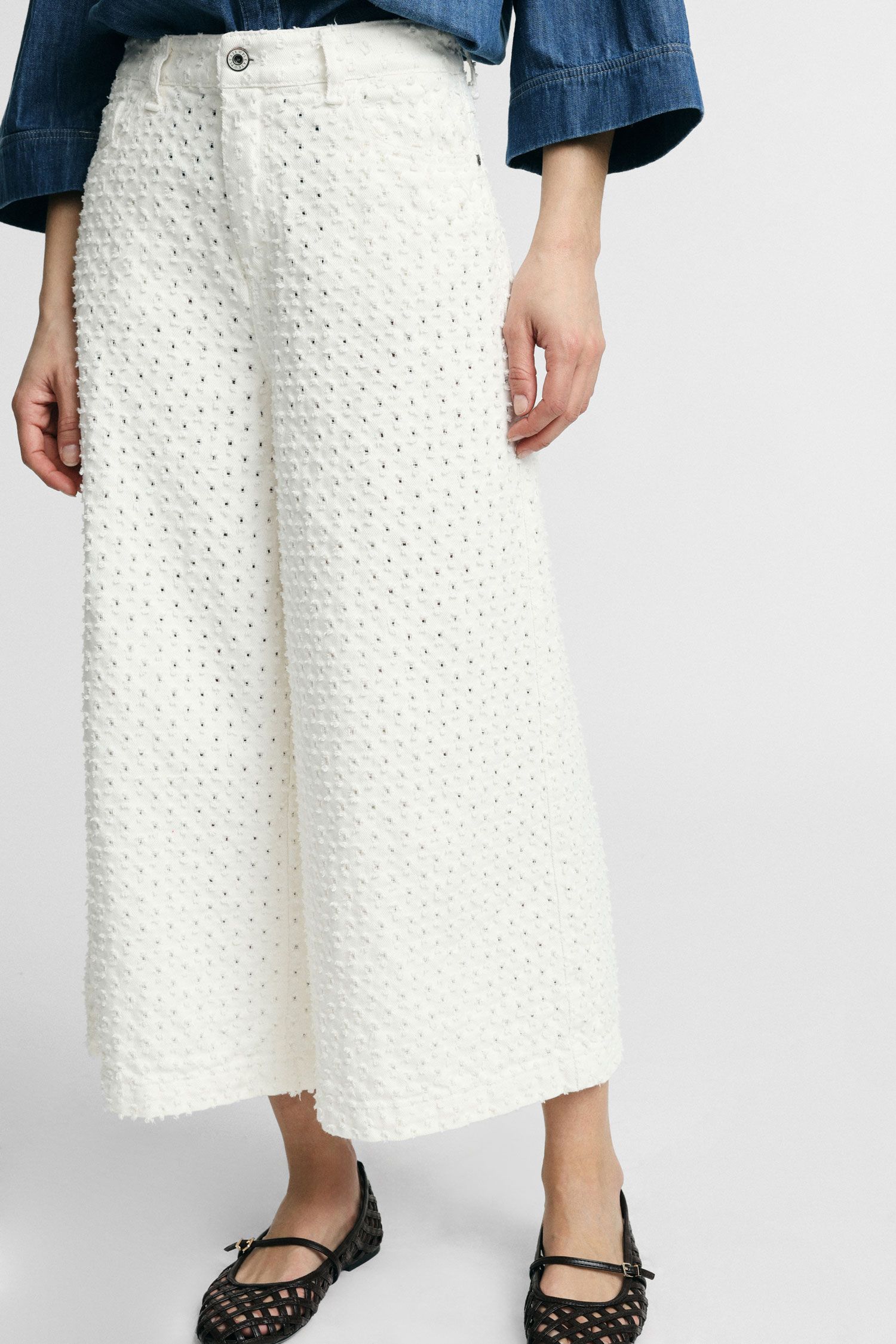 Pantaloni palazzo con texture traforata Please 1 Pantaloni palazzo con texture traforata Please 1