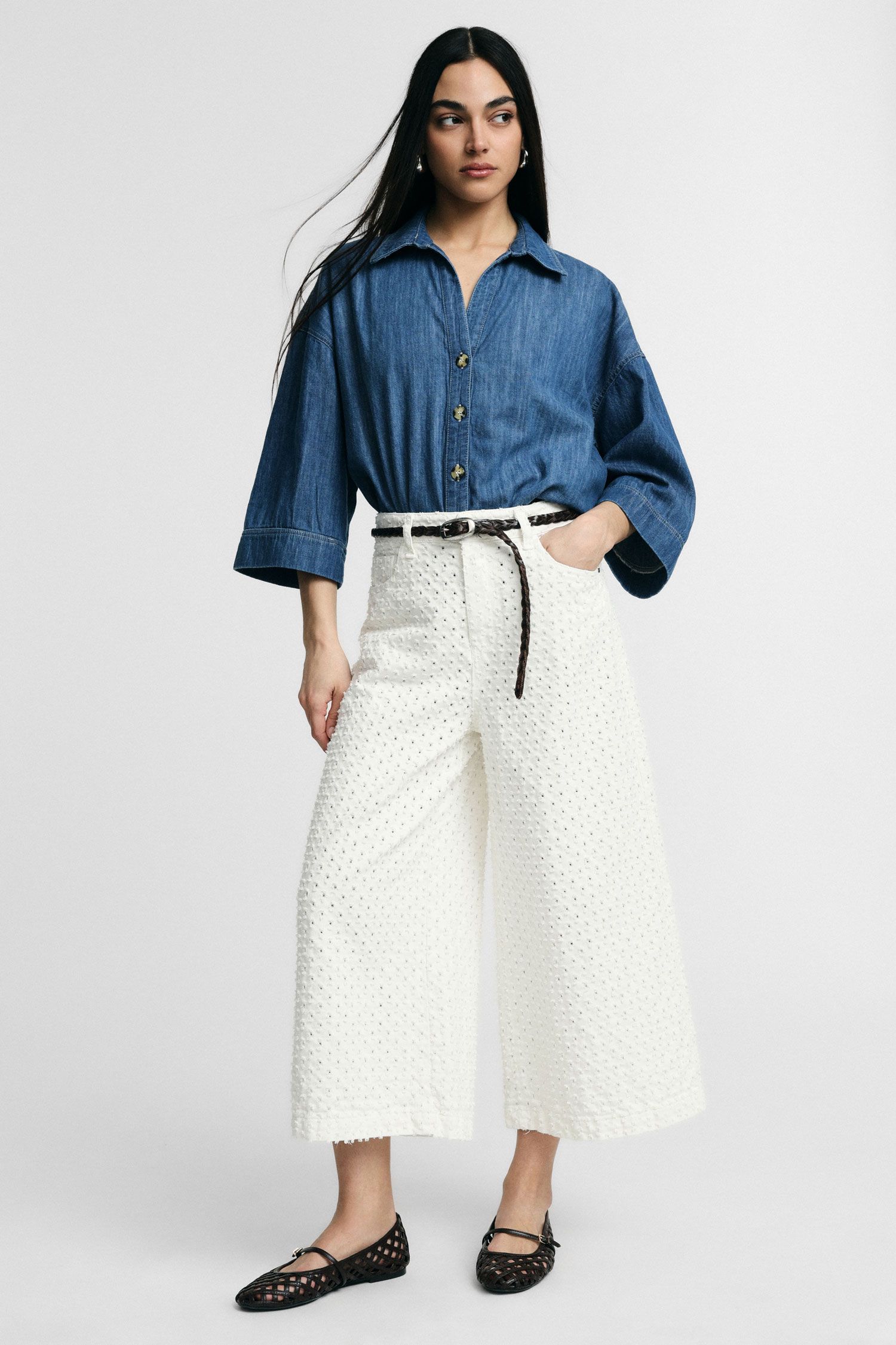 Pantaloni palazzo con texture traforata Please Pantaloni palazzo con texture traforata Please